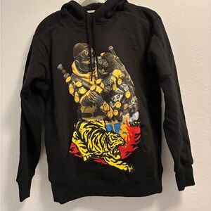 Chinatown Market x Apex Legends Tiger hoodie.